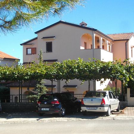 Apartments Neda - Porec South エクステリア 写真
