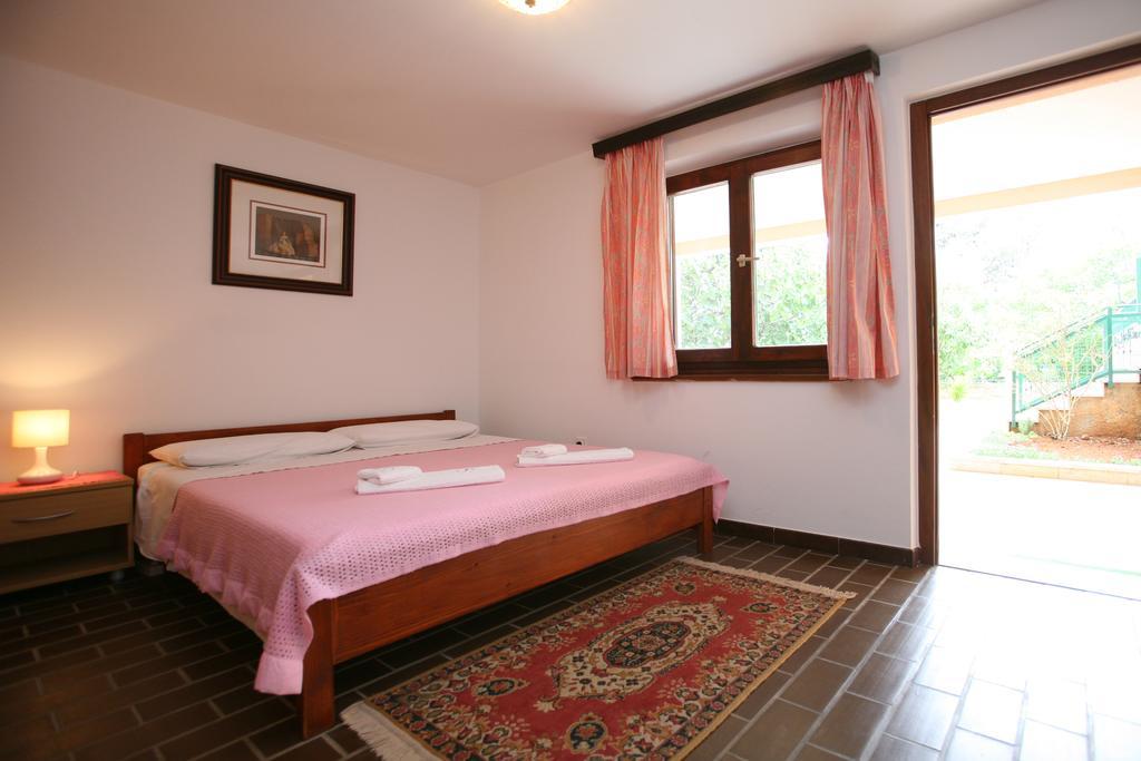 Apartments Neda - Porec South 部屋 写真