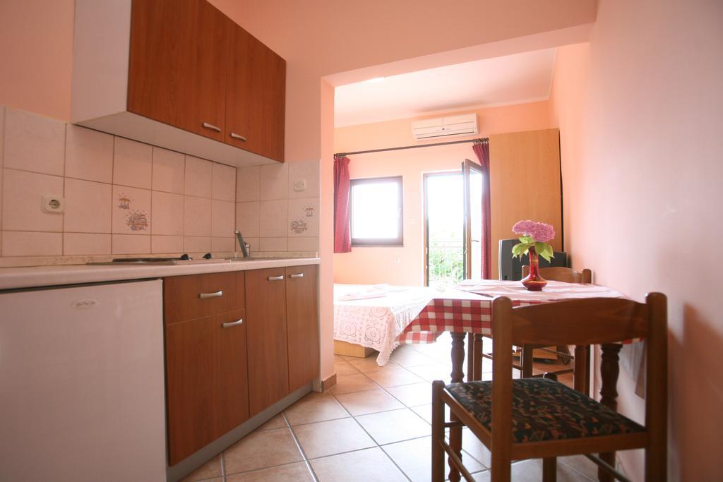 Apartments Neda - Porec South 部屋 写真